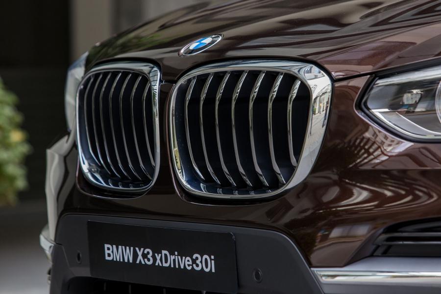 Детали экстерьера BMW X3 xDrive30i Luxury Line (G01) 2018 года  (MY) (фото 15 из 23)